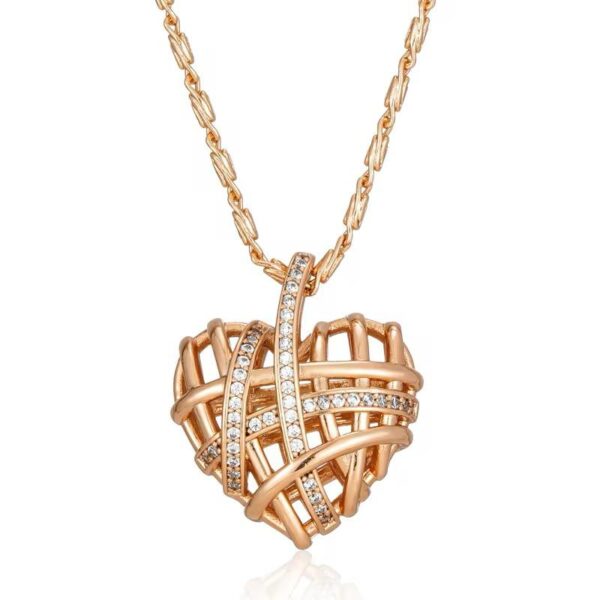 Shirinn Luxury Heart Pendant & Necklace